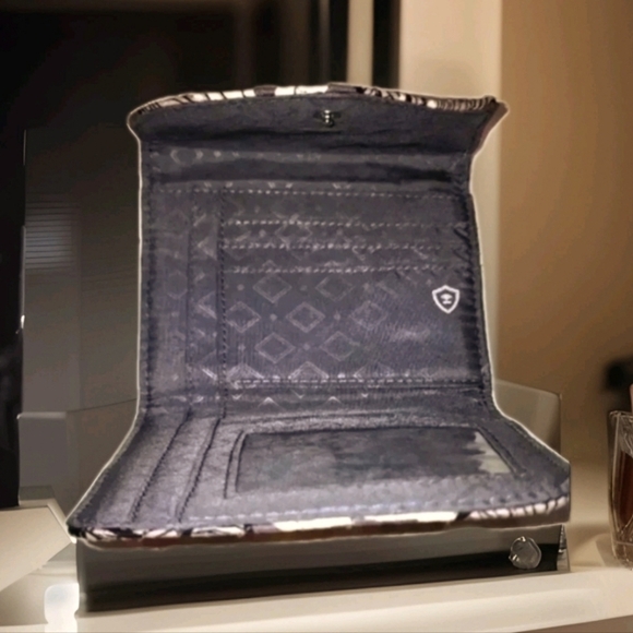 Vera Bradley RFID Mini Tri-Fold Wallet - Moon Shadow Meadow Pattern - Picture 2 of 3